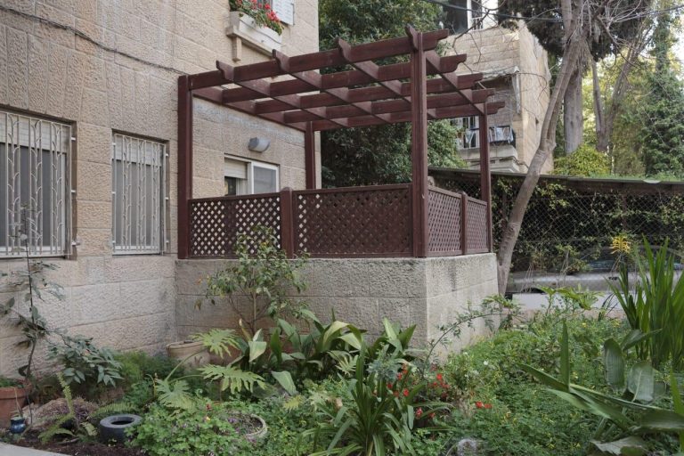 4 ROOMS / FURNISHED / ARLOZOROV st  Beautiful Garden Apartment