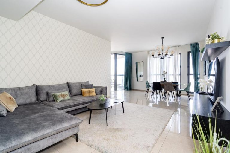 4 ROOM / J TOWER / CITY CENTER / Yafo 105