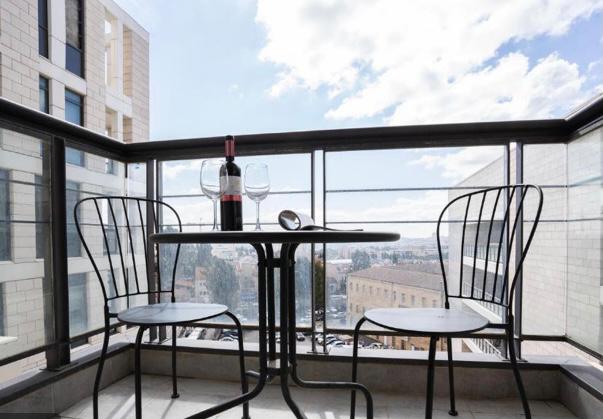 LUXURIOUS BUILDING J TOWER / CITY CENTER / 1 BEDROOM / Yafo 105