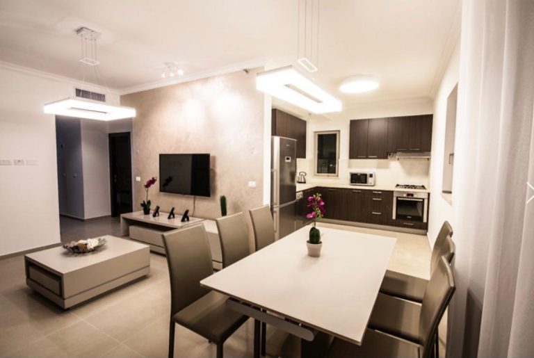 LUXURIOUS BUILDING / SAIDOF BUILDING / CITY CENTER / 3 BEDROOMS
