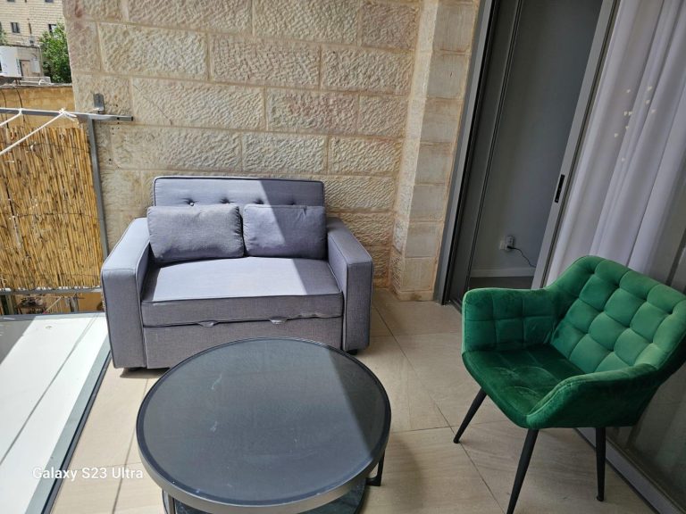 BEAUTIFUL APARTMENT / NEW BUILDING / BALCONY / UNDERFLOOR HEATING