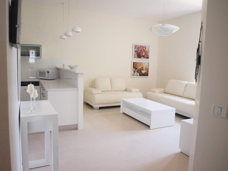 CITY CENTER RENTAL / KIKAR HAMUSICA / FULLY FURNISHED / GREAT LIGHT / ELEVATOR