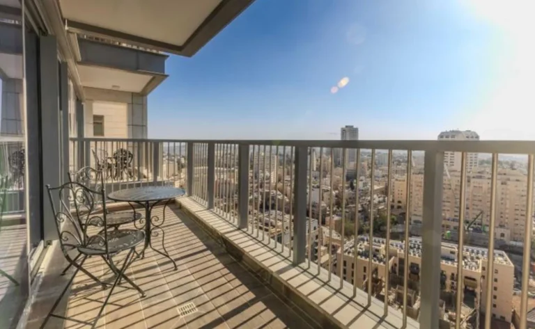 SAVION VIEW RENTAL / FULLY FURNISHED / 94 SQM / BIG BALCONY / ELEVATOR / NEW BUILDING