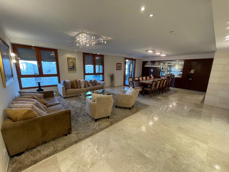 FOR SALE IN TALBIEH / DISRAELI ST / LUXURIOUS APARTMENTS / 5 ROOMS / PARKING / STORAGE