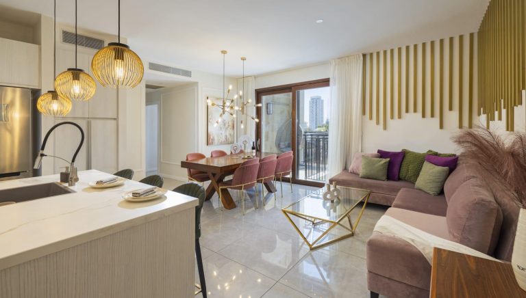 LUXURIOUS  APARTMENT / JERUSALEM ESTATE / GEULA / SUCCAH BALCONY / FULLY FURNISHED